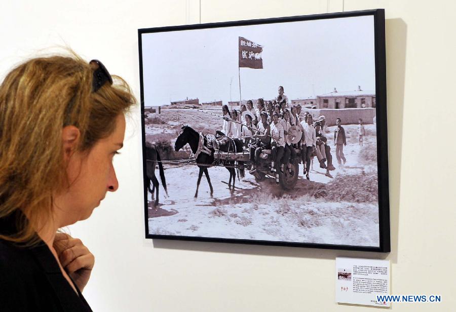 Ouverture à Paris de l'exposition "Le Rêve de la Chine - L'Evolution de la Vie des Chinois et de la Société Chinoise"