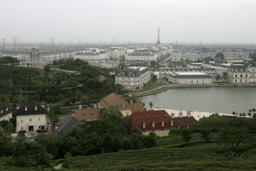 En Chine, le ? petit Paris ? est une ville fant?me