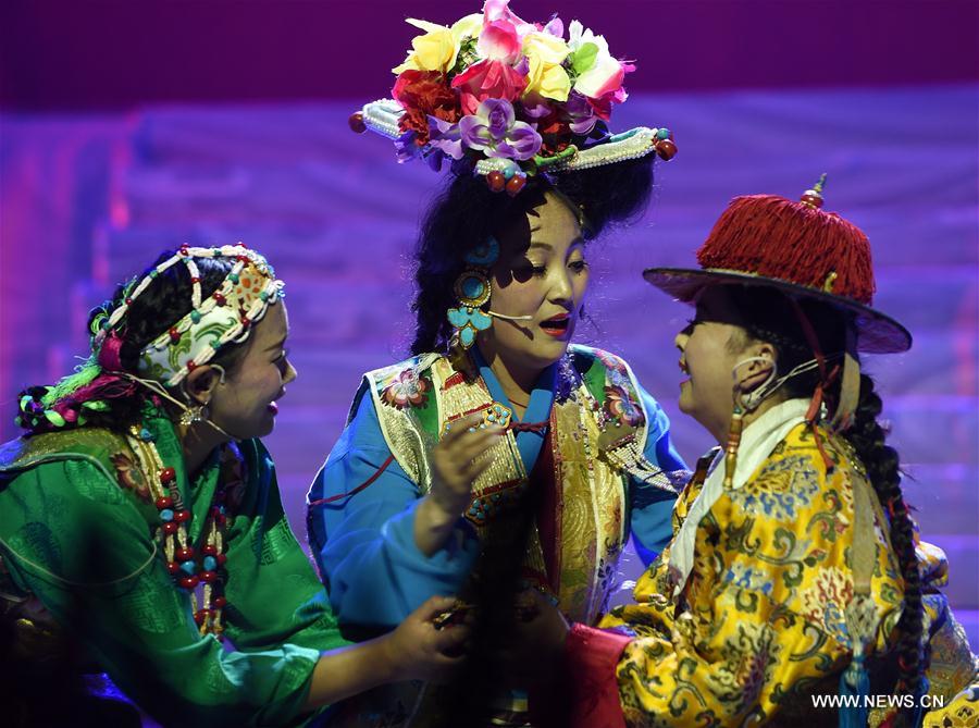 Chine : première à Lhassa de l'opéra tibétain traditionnel 