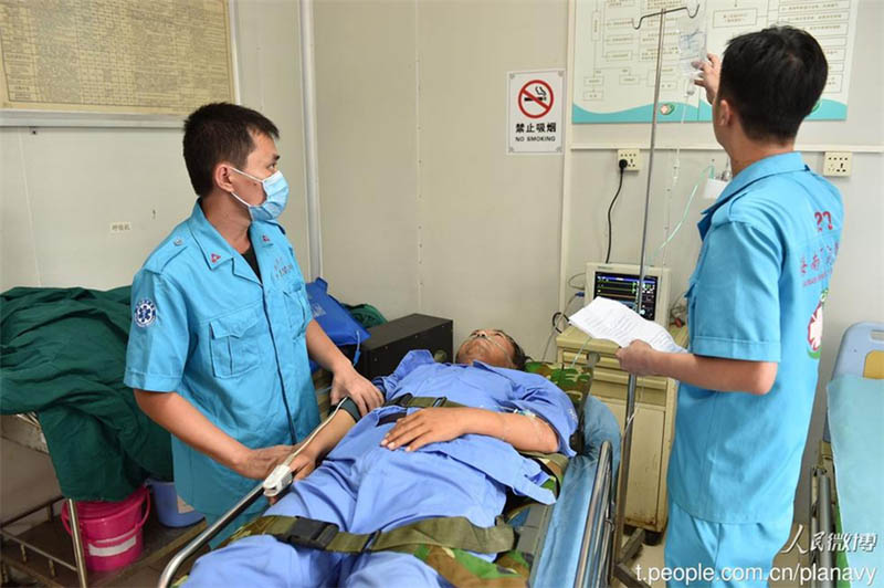 La marine chinoise mène à bien une mission médicale historique en mer de Chine méridionale