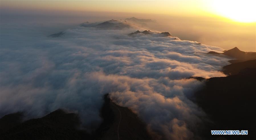 Une mer de nuages dans le sud-ouest de la Chine