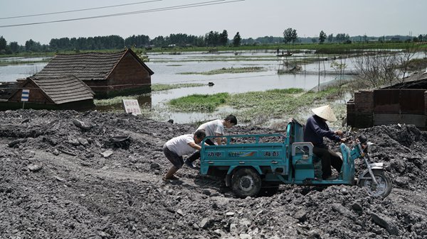 Chine : exploitation minière massive et villages engloutis