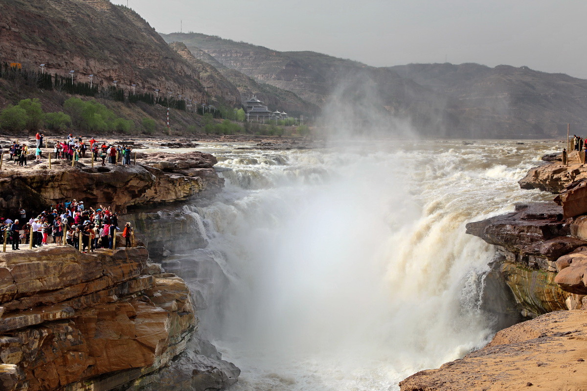 Les chutes d'eau de Hukou sont actuellement des ? chutes d'eau limpides ?