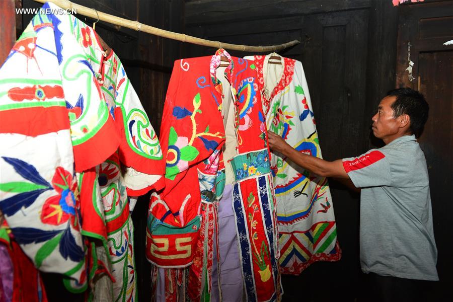 Opéra traditionnel?: spectacle gratuit dans le Guizhou