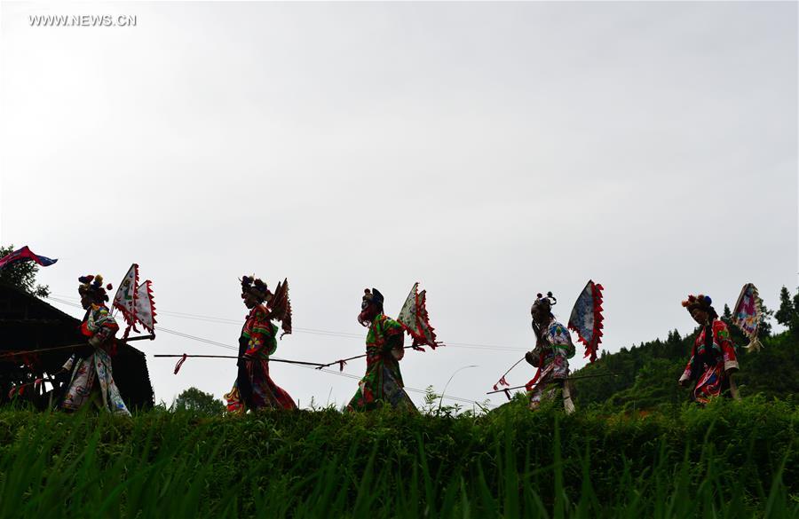 Opéra traditionnel?: spectacle gratuit dans le Guizhou