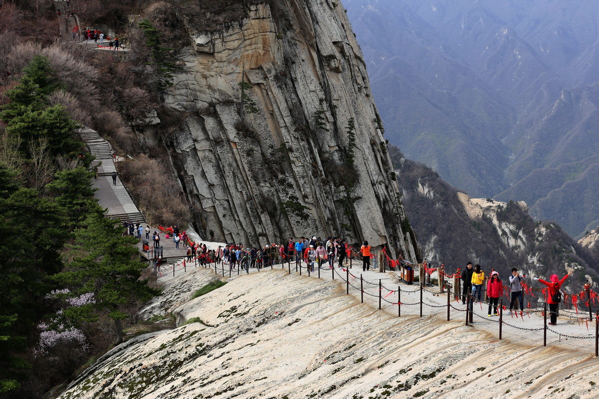 Le Mont Huashan élu attraction touristique la plus populaire de Chine 2017