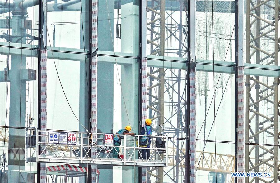 Le nouvel aéroport international de Beijing en construction