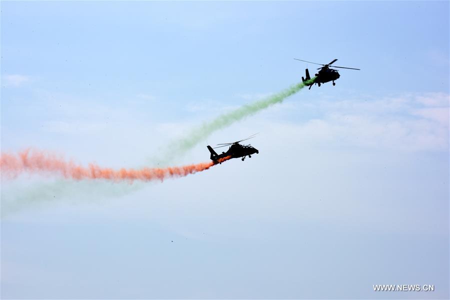 Tianjin : ouverture de la 4ème Expo internationale d'Hélicoptères 