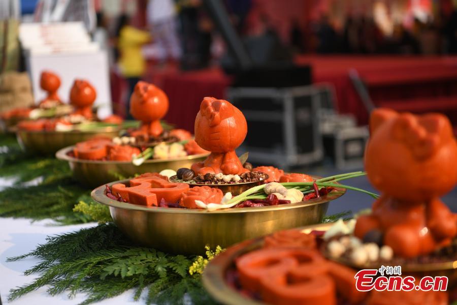 Une fondue géante servie à Chongqing