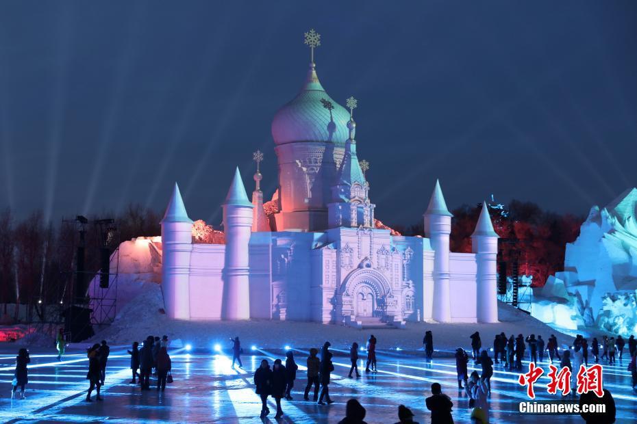 Spectacle de neige et de lumière 3D à Harbin