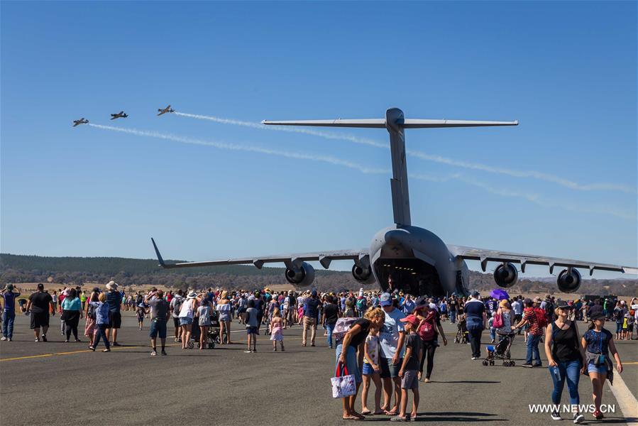 Forte affluence à la journée portes ouvertes de l'aéroport de Canberra