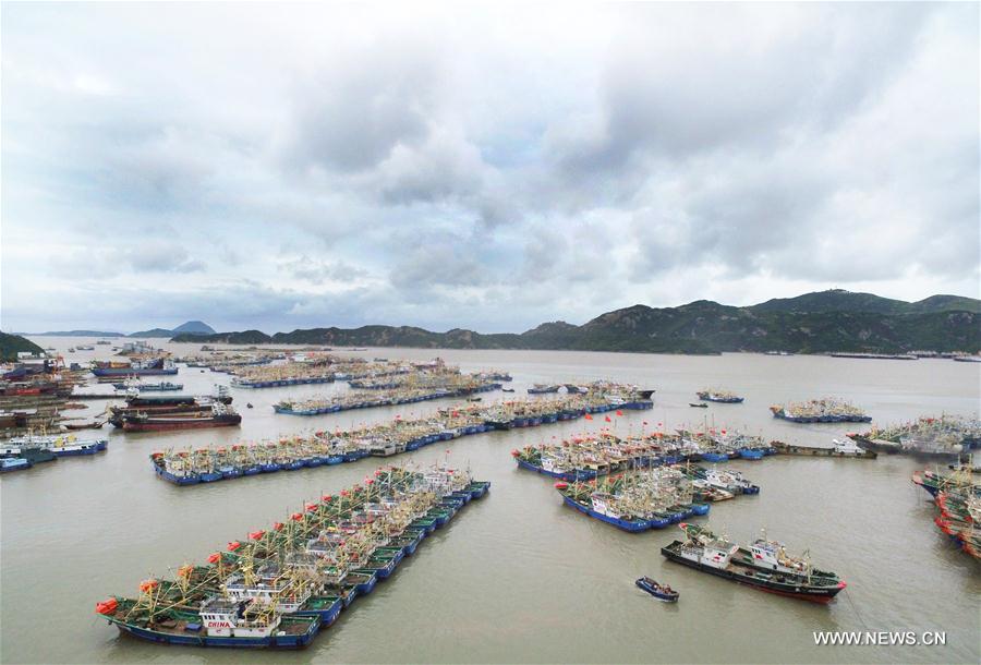 Le typhon Yagi touche terre dans la province chinoise du Zhejiang