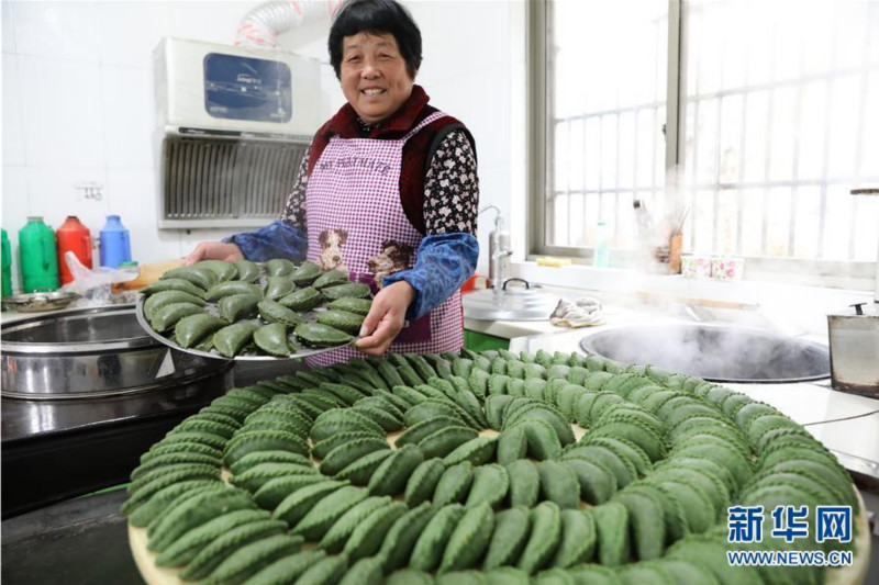 Découvrez les boulettes de riz vert du festival Qingming