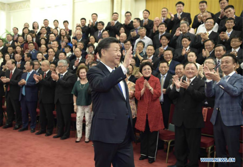 Le président chinois rencontre des représentants des Chinois d'outre-mer