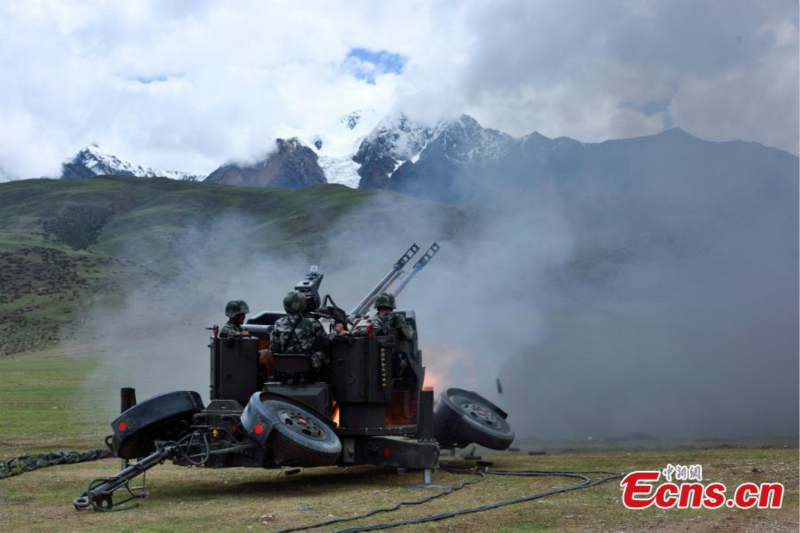 L'APL organise un exercice de défense aérienne au Tibet