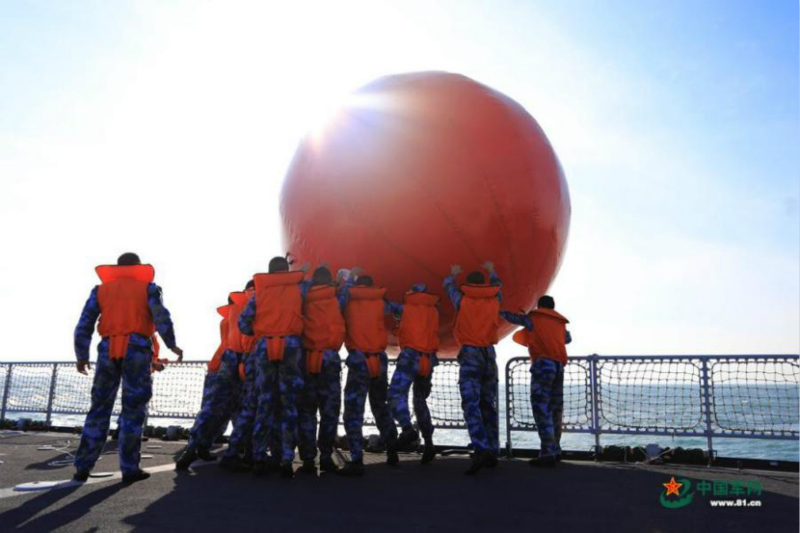 La marine de l'APL procède à un exercice en mer de Chine orientale