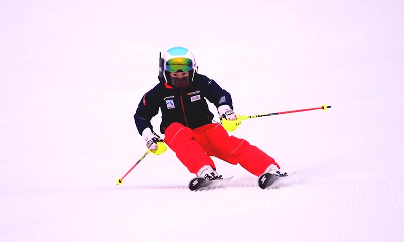 Avec la rencontre passionnée avec la neige et la glace pendant le Nouvel an chinois, on se prépare pour les Jeux olympiques d'hiver