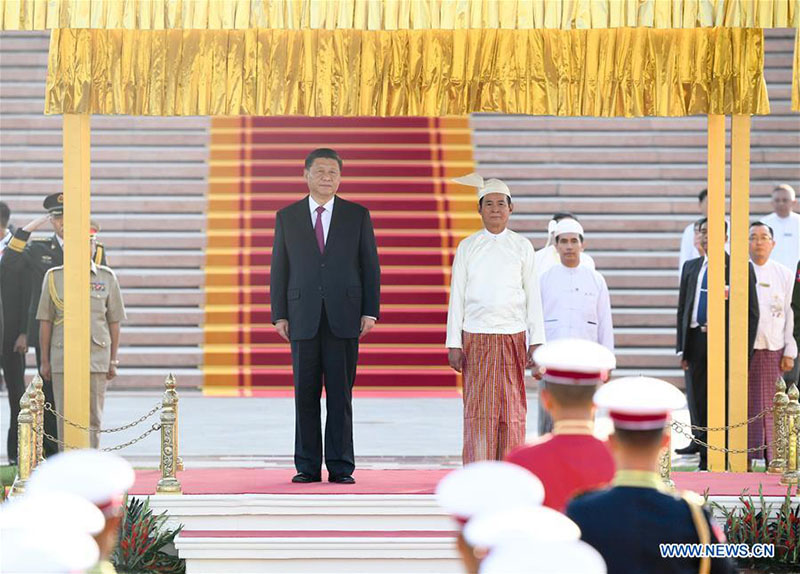 Le président chinois Xi Jinping assiste à un banquet de bienvenue organisé par le président du Myanmar