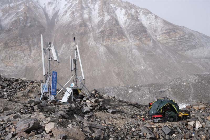 Le camp de transition du mont Everest à 5 800 mètres d'altitude