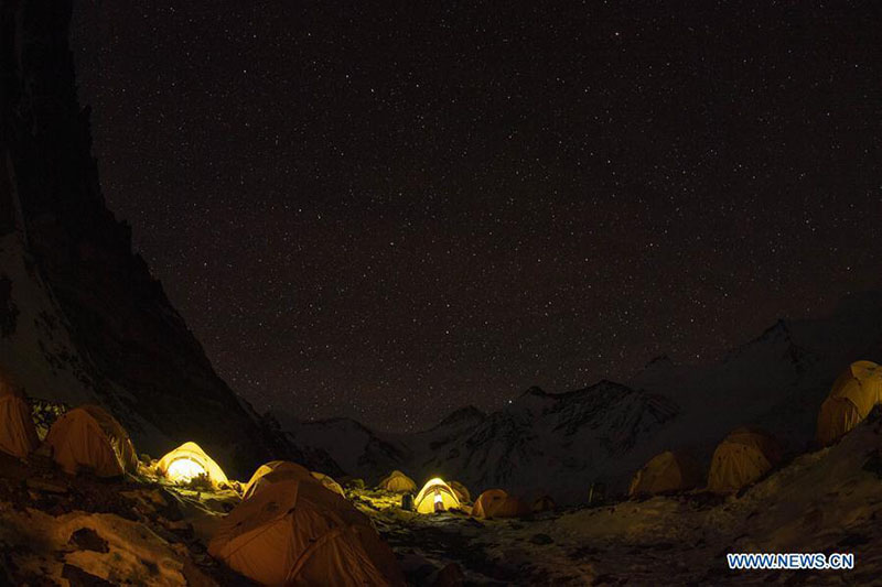 A la découverte du camp avancé à 6 500 mètres d'altitude sur le mont Everest 