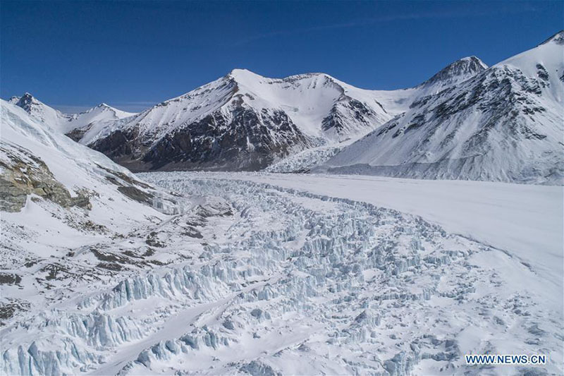 A la découverte du camp avancé à 6 500 mètres d'altitude sur le mont Everest 