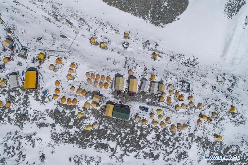 A la découverte du camp avancé à 6 500 mètres d'altitude sur le mont Everest 