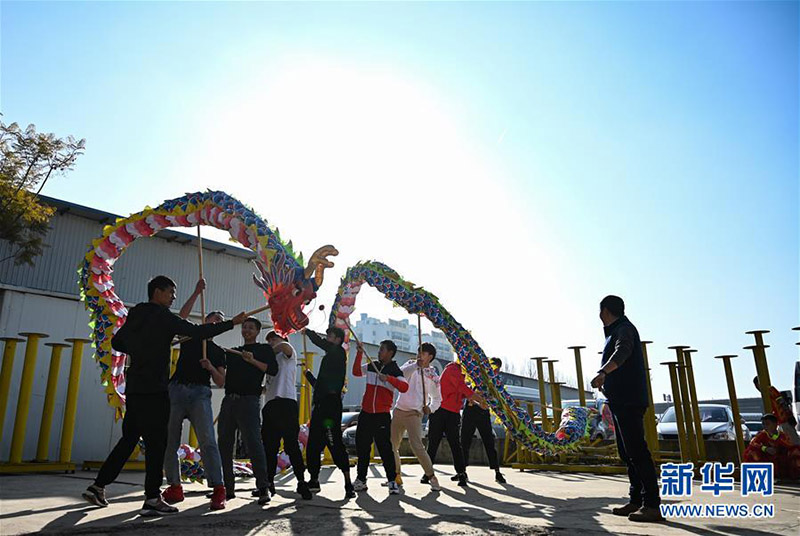 Vingt ans de persévérance et d'héritage d'un danseur de la danse du dragon et du lion