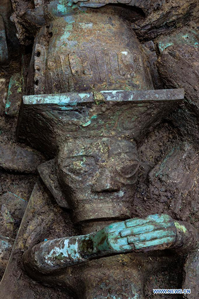 Chine : reliques déterrées dans les ruines de Sanxingdui