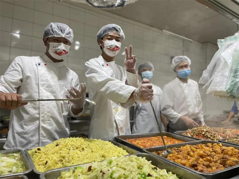 étudiants en cuisine, c'est à vous !