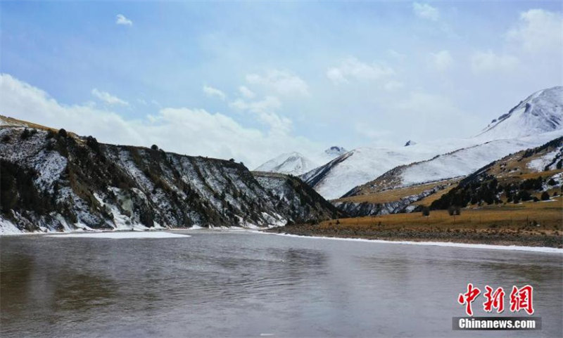 Les paysages de neige du Parc national de Sanjingyuan vus du ciel