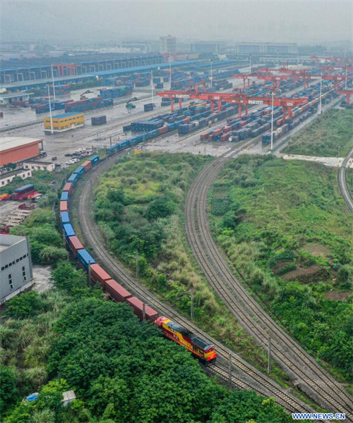 Chine : trains de fret Chine-Laos à Chongqing