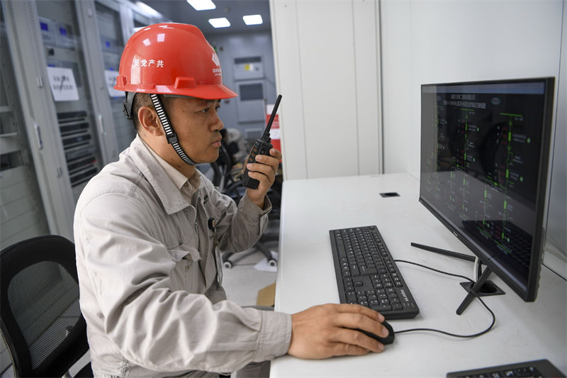 En visite à la centrale photovolta?que flottante à eau d'une mine dans le Ningxia