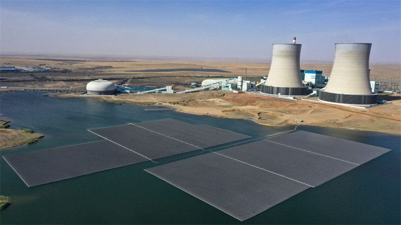 En visite à la centrale photovolta?que flottante à eau d'une mine dans le Ningxia