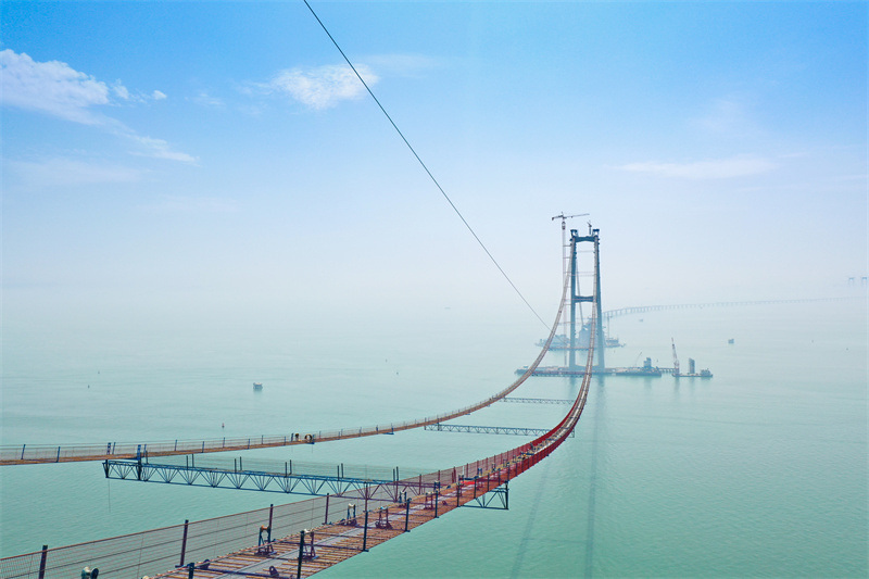 Un défi des défilés de célébrités met en lumière un site majeur de la région de la Grande Baie