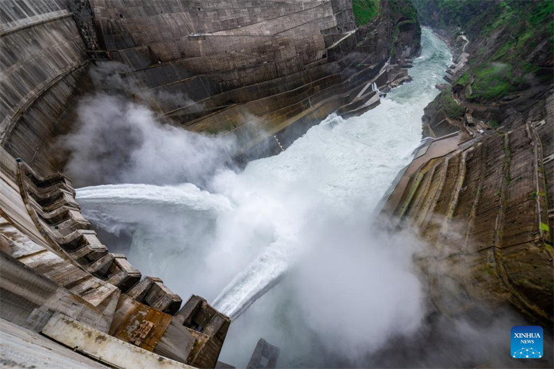 Premier anniversaire de la mise en service des deux premières unités de production d'énergie de la centrale hydroélectrique de Baihetan, dans le sud-ouest de la Chine