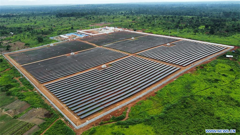 Centrafrique : la centrale photovolta?que construite par la Chine soulage les pénuries d'électricité