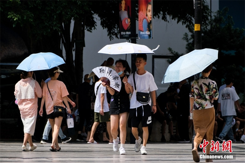 Les hautes températures persistent à Chongqing, comme dans une ? fournaise ?