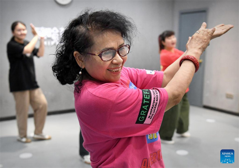 Henan : un groupe de danse de rue agé de 45 à 71 ans fait le buzz en ligne