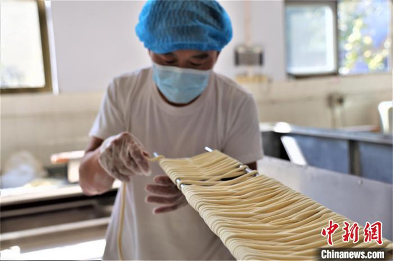 Hebei : les nouilles tributaires de Longfeng, une spécialité vieille de plus de 500 ans