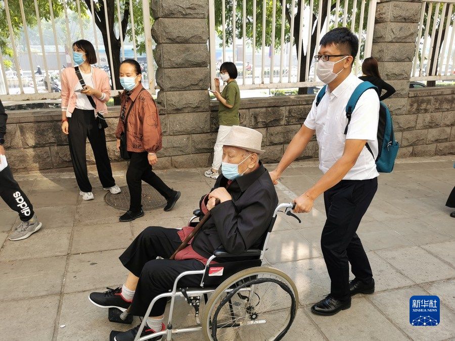 La Chine va mettre en place un cercle de service de soins aux personnes agées de 15 minutes