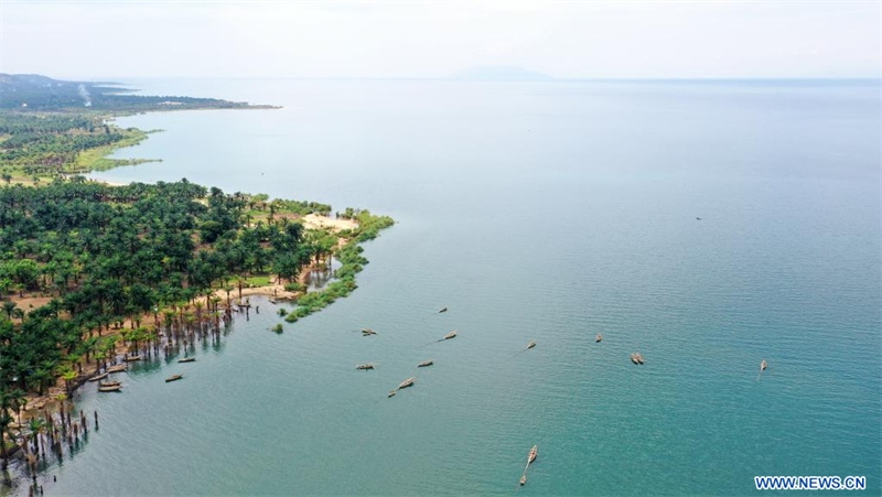 Burundi : paysage du lac Tanganyika