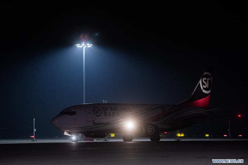 Le premier aéroport de fret chinois ouvre sa première ligne dédiée au fret