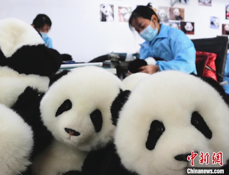 Shandong : les jouets en peluche fabriqués à Heze se vendent bien à l'étranger