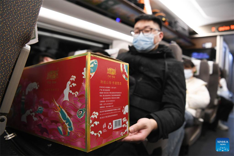 Des trains de nuit temporaires mis en service pour la Fête du printemps dans l'est de la Chine