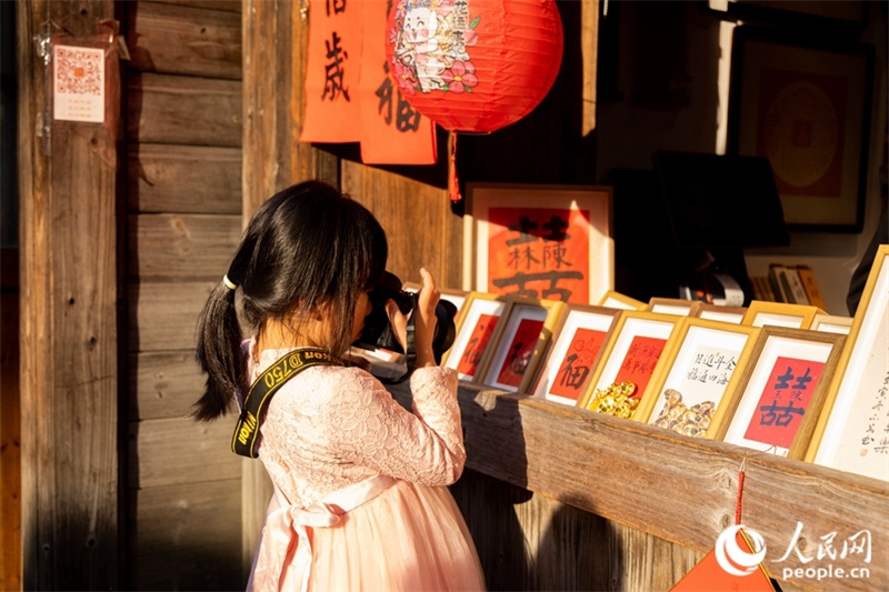 Fujian : les rues de Fuzhou sont pleines de rouge du Nouvel An chinois