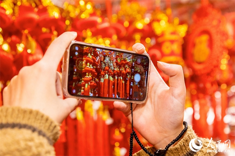 Fujian : les rues de Fuzhou sont pleines de rouge du Nouvel An chinois