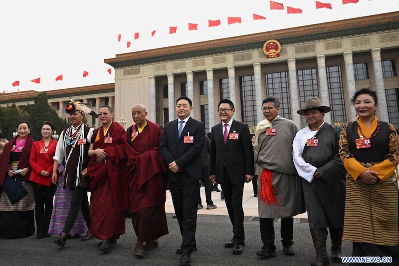 Cl?ture de la session annuelle de l'organe consultatif politique suprême de la Chine