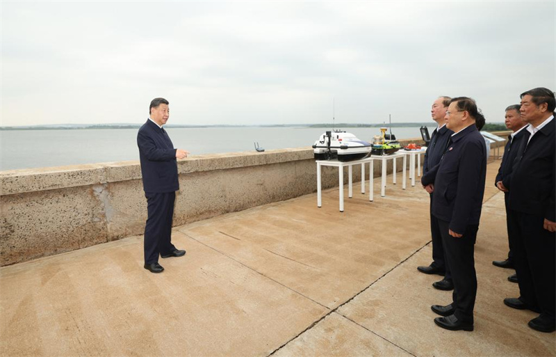 Xi Jinping inspecte la province chinoise du Guangdong