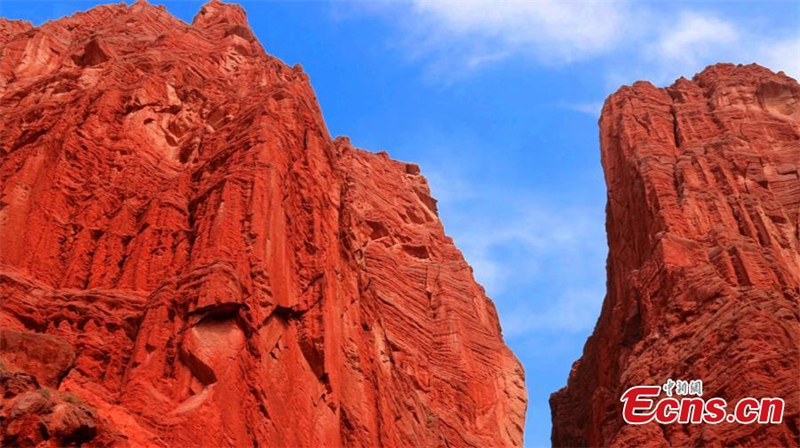 Xinjiang : le paysage mystérieux du Grand Canyon de Tianshan