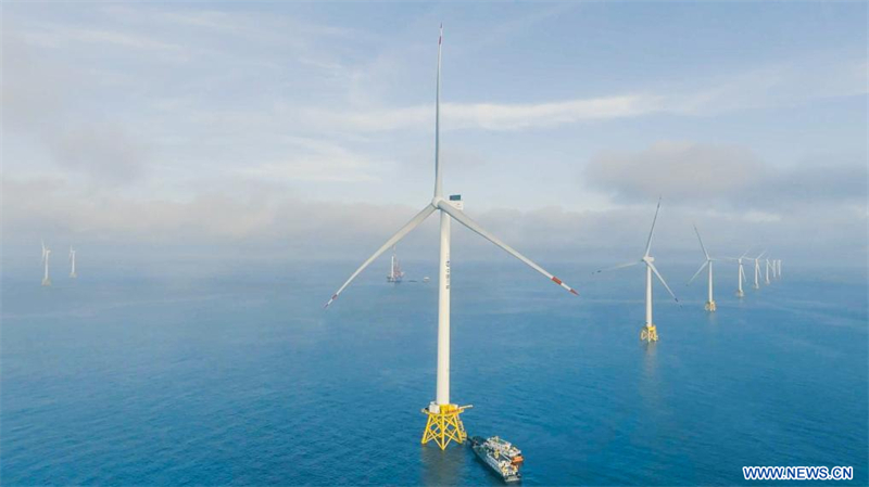 L'éolienne offshore de 16 mégawatts mise en service au large de la c?te est de la Chine